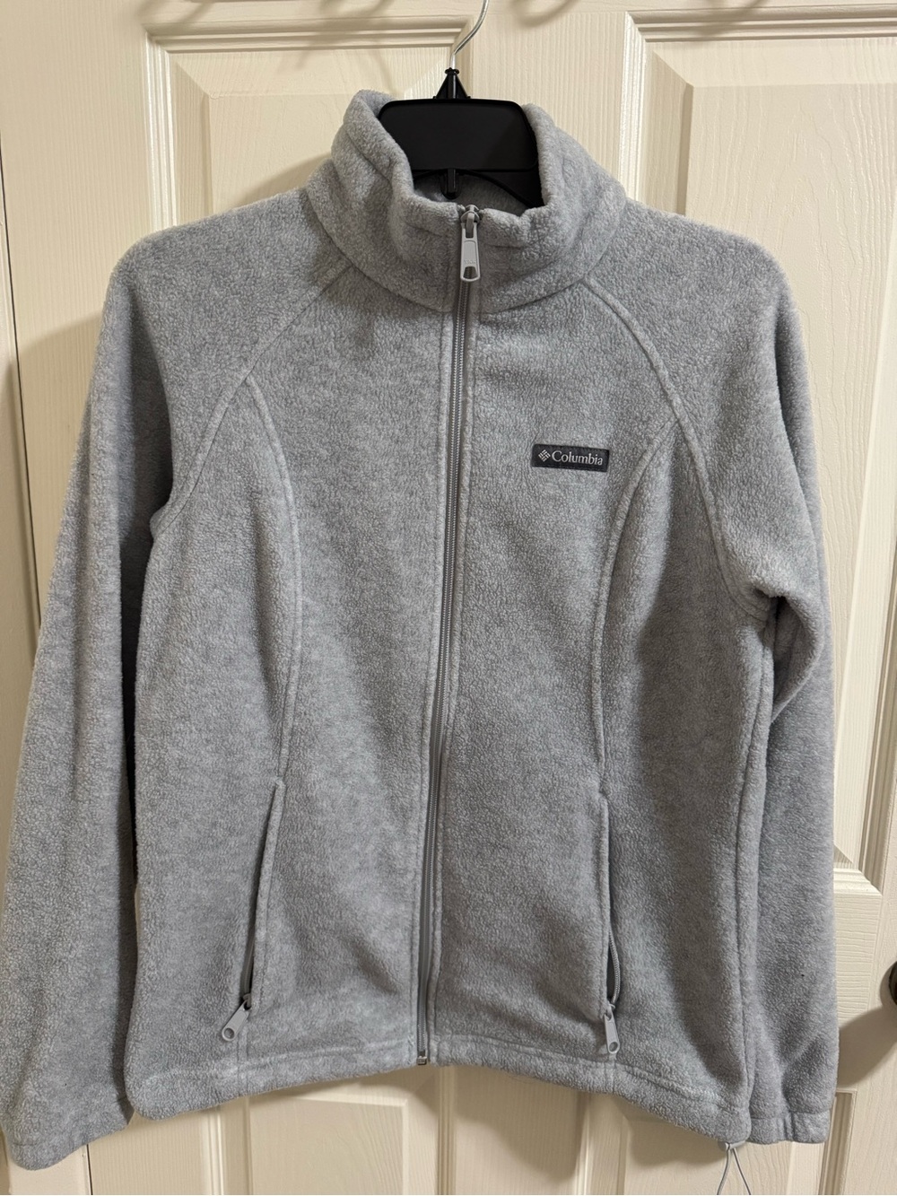 Columbia Women's Light Gray Full‑Zip Teddy Fleece Jacket